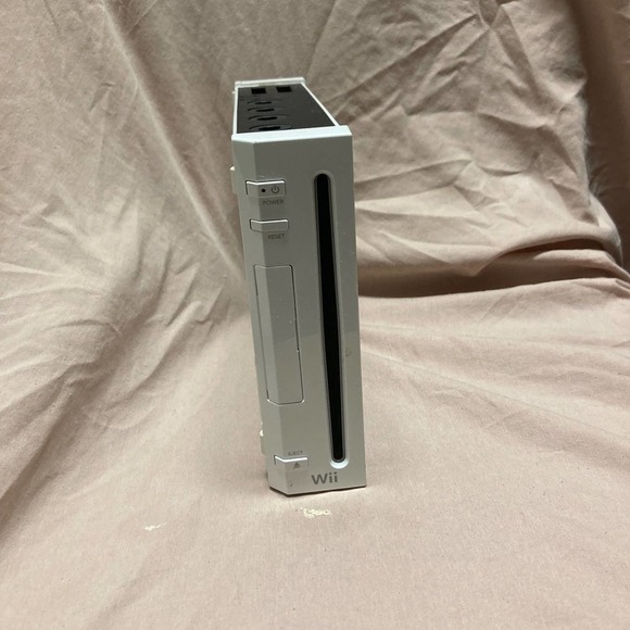 NINTENDO Wii For Parts Only - Picture 1 of 3